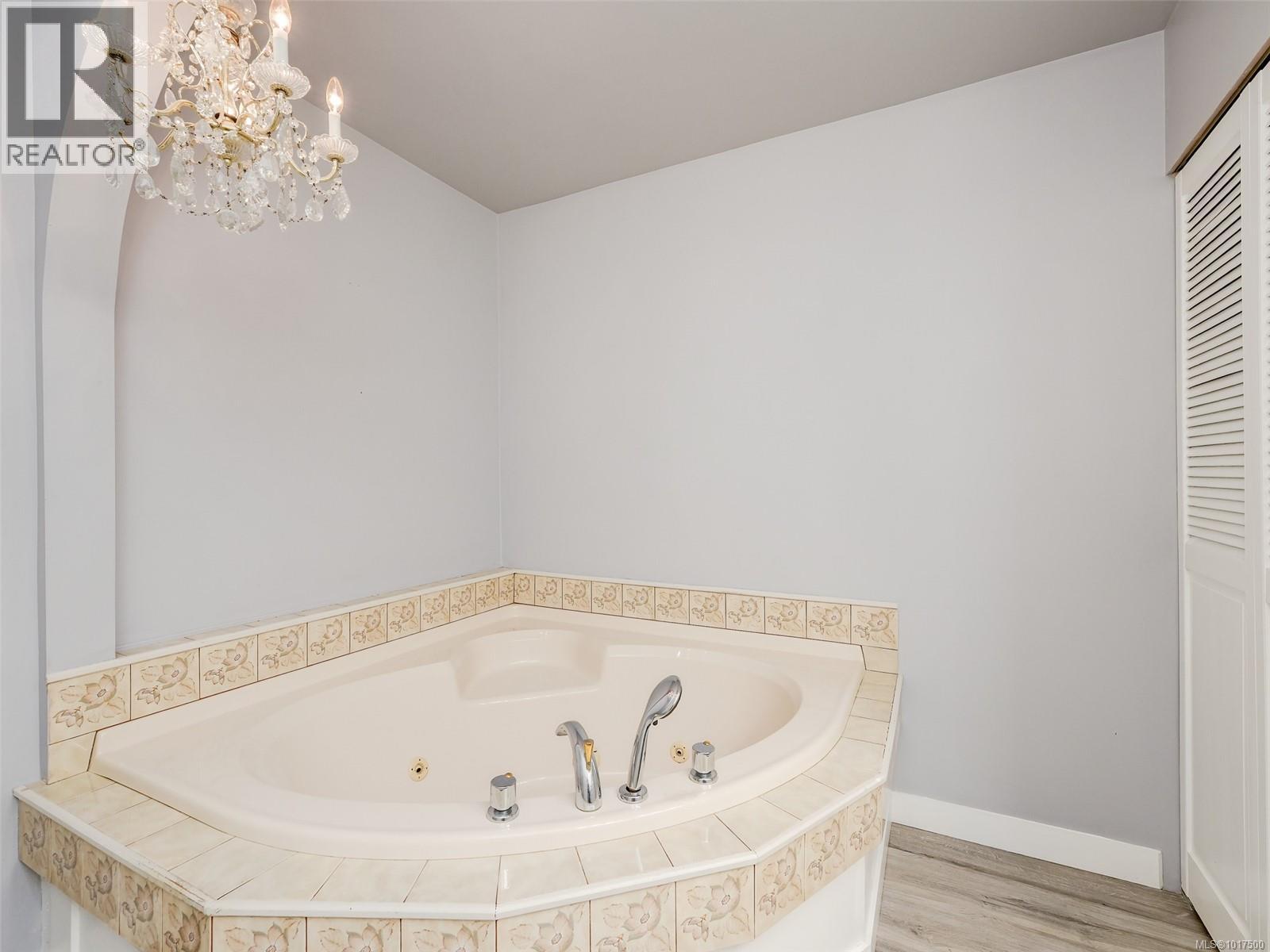  3198 Ilona Place, Colwood