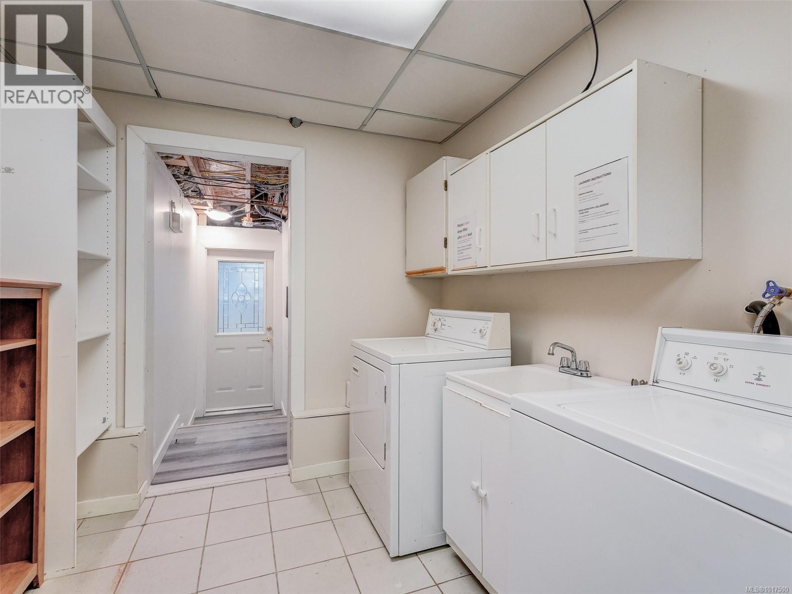  3198 Ilona Place, Colwood
