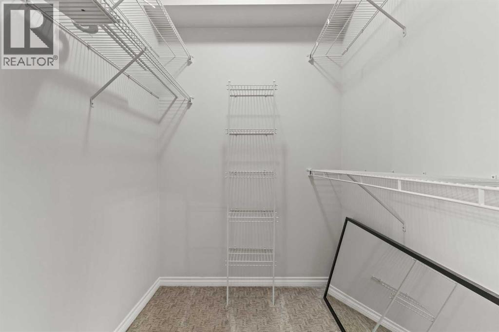 Single Family House for Sale in   Sierra Morena Landing SW Signal Hill Calgary 