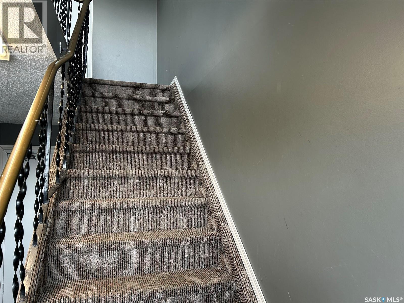 1245 12TH AVENUE SW - Photo 5 of 27, Moose Jaw, Saskatchewan