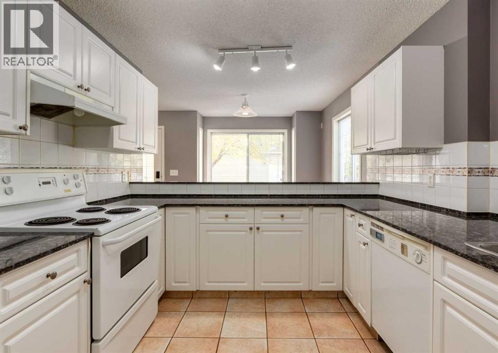 Single Family House for Sale in   Avenue NE Tuxedo Park Calgary 