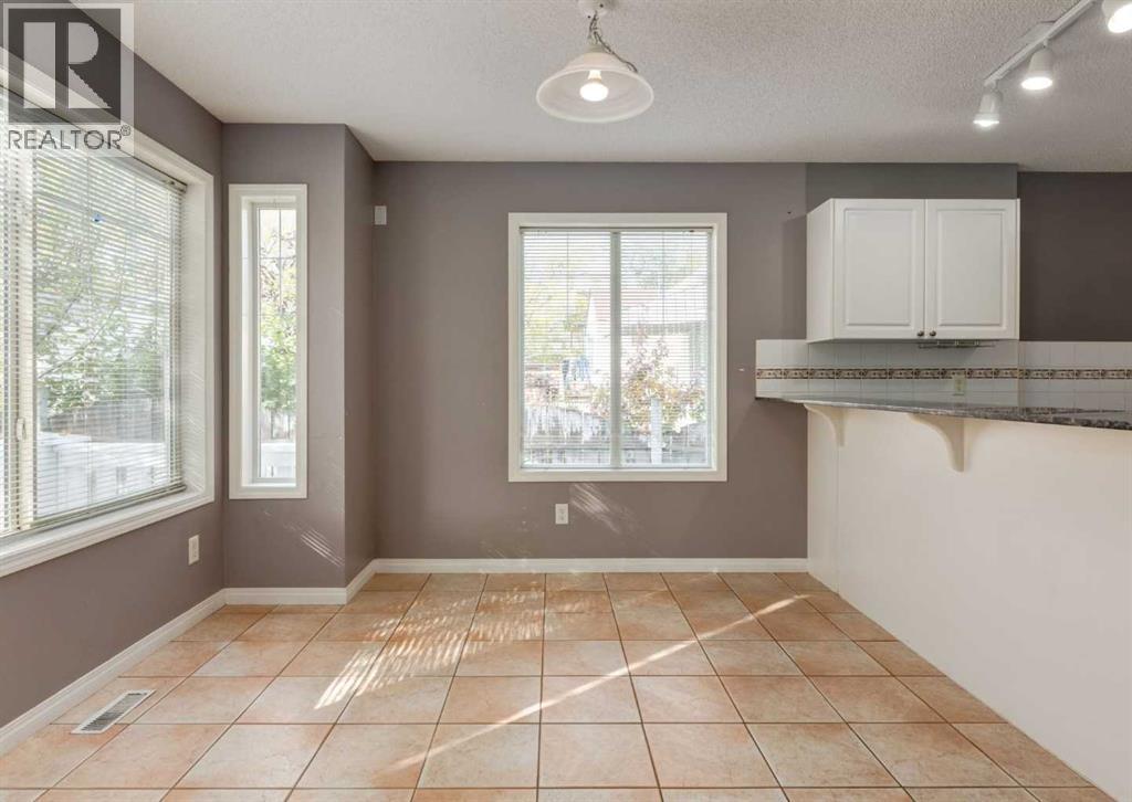 Single Family House for Sale in   Avenue NE Tuxedo Park Calgary 