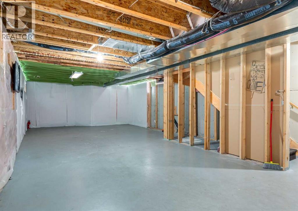 Single Family House for Sale in   Avenue NE Tuxedo Park Calgary 