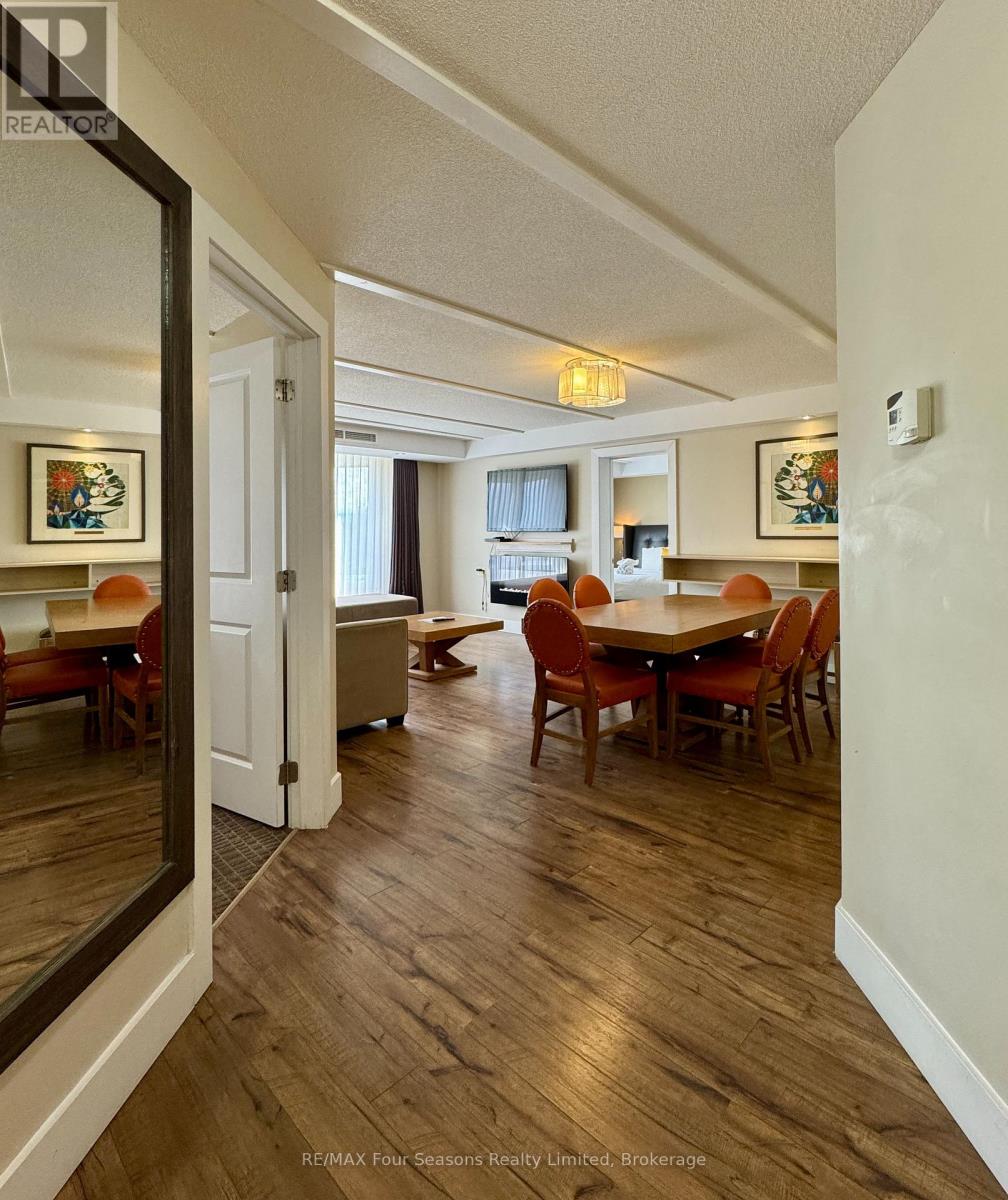 #5209 9 HARBOUR STREET E - 2