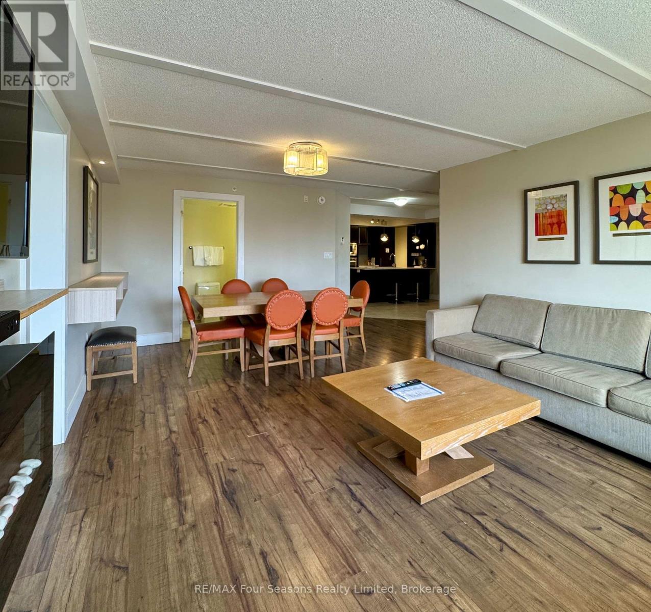 #5209 9 HARBOUR STREET E - 5