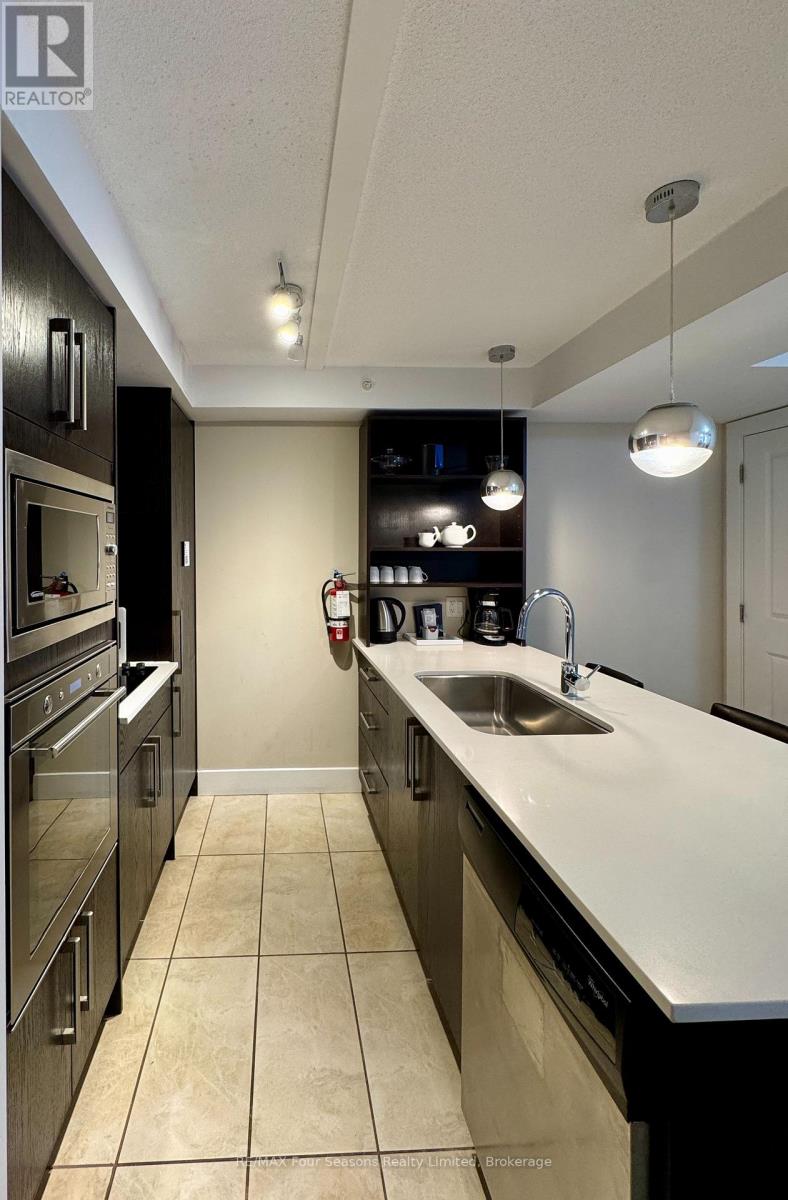 #5209 9 HARBOUR STREET E - 7