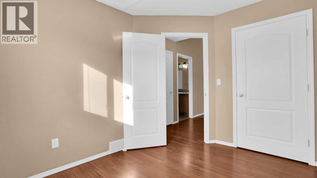 Single Family House Bi-level for Sale in  saddlefield Road NE Taradale Calgary 