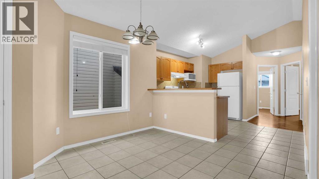 Single Family House Bi-level for Sale in  saddlefield Road NE Taradale Calgary 