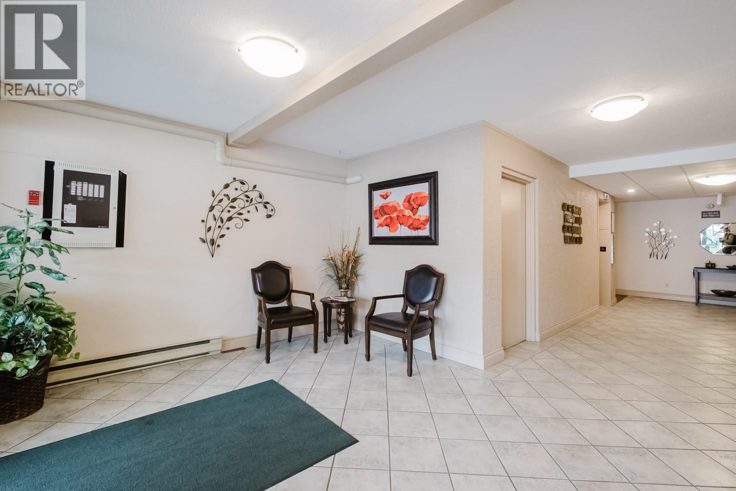 104 262 KINNEY Avenue, Penticton