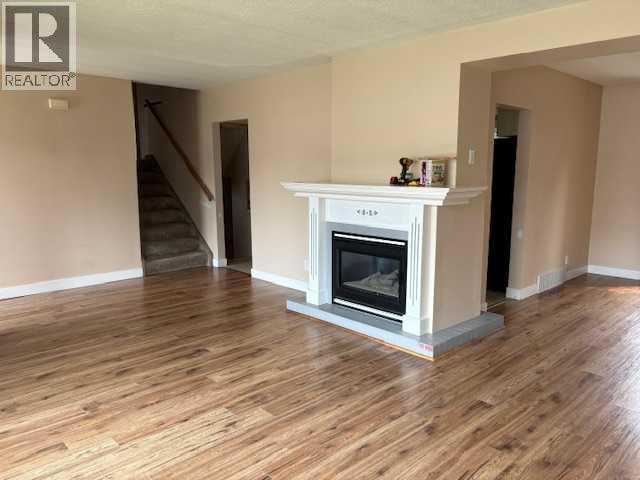 Single Family House 4 Level for Sale in   Avenue S Victoria Park Lethbridge 