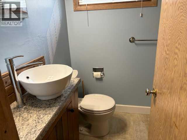 Single Family House 4 Level for Sale in   Avenue S Victoria Park Lethbridge 