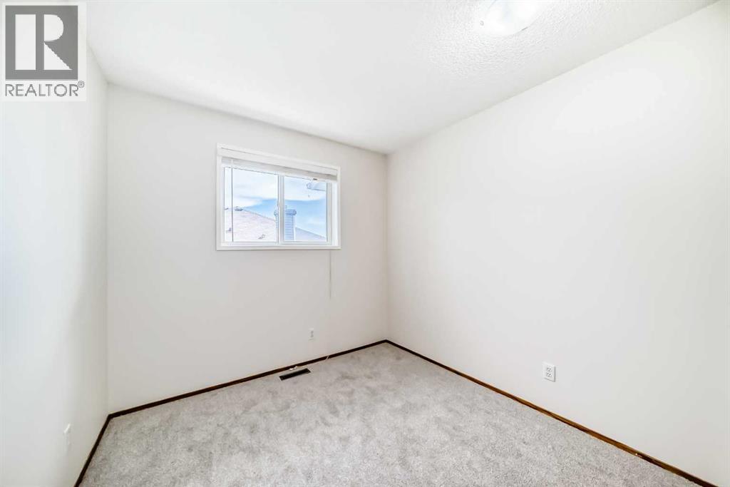 Single Family House for Sale in  Shawinigan Drive SW Shawnessy Calgary 