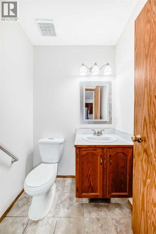 Single Family House for Sale in  Shawinigan Drive SW Shawnessy Calgary 