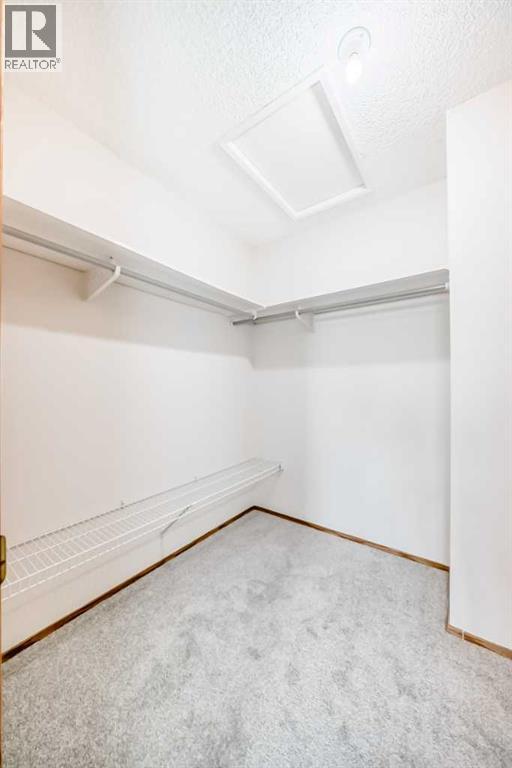 Single Family House for Sale in  Shawinigan Drive SW Shawnessy Calgary 