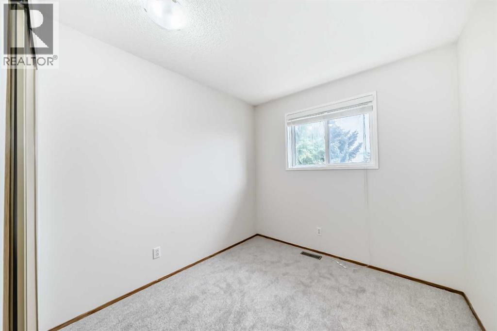 Single Family House for Sale in  Shawinigan Drive SW Shawnessy Calgary 