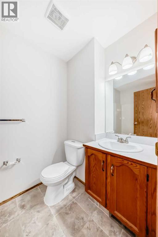 Single Family House for Sale in  Shawinigan Drive SW Shawnessy Calgary 