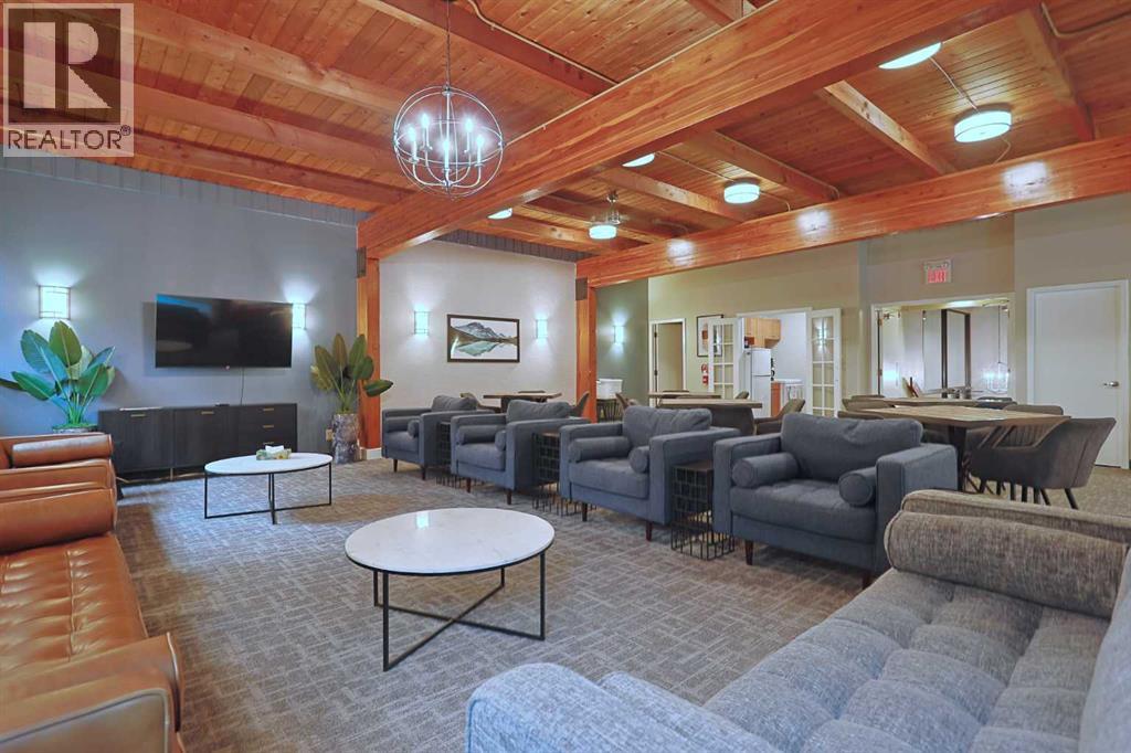 18, 1901 Varsity Estates Drive NW, Calgary, Alberta