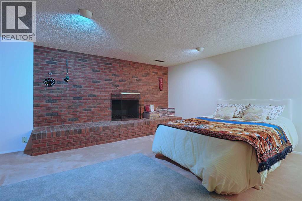 Single Family House for Sale in   Varsity Estates Drive NW Varsity Calgary 