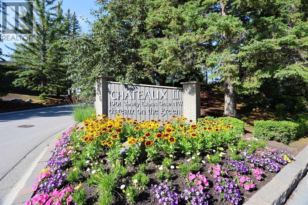 Single Family House for Sale in   Varsity Estates Drive NW Varsity Calgary 