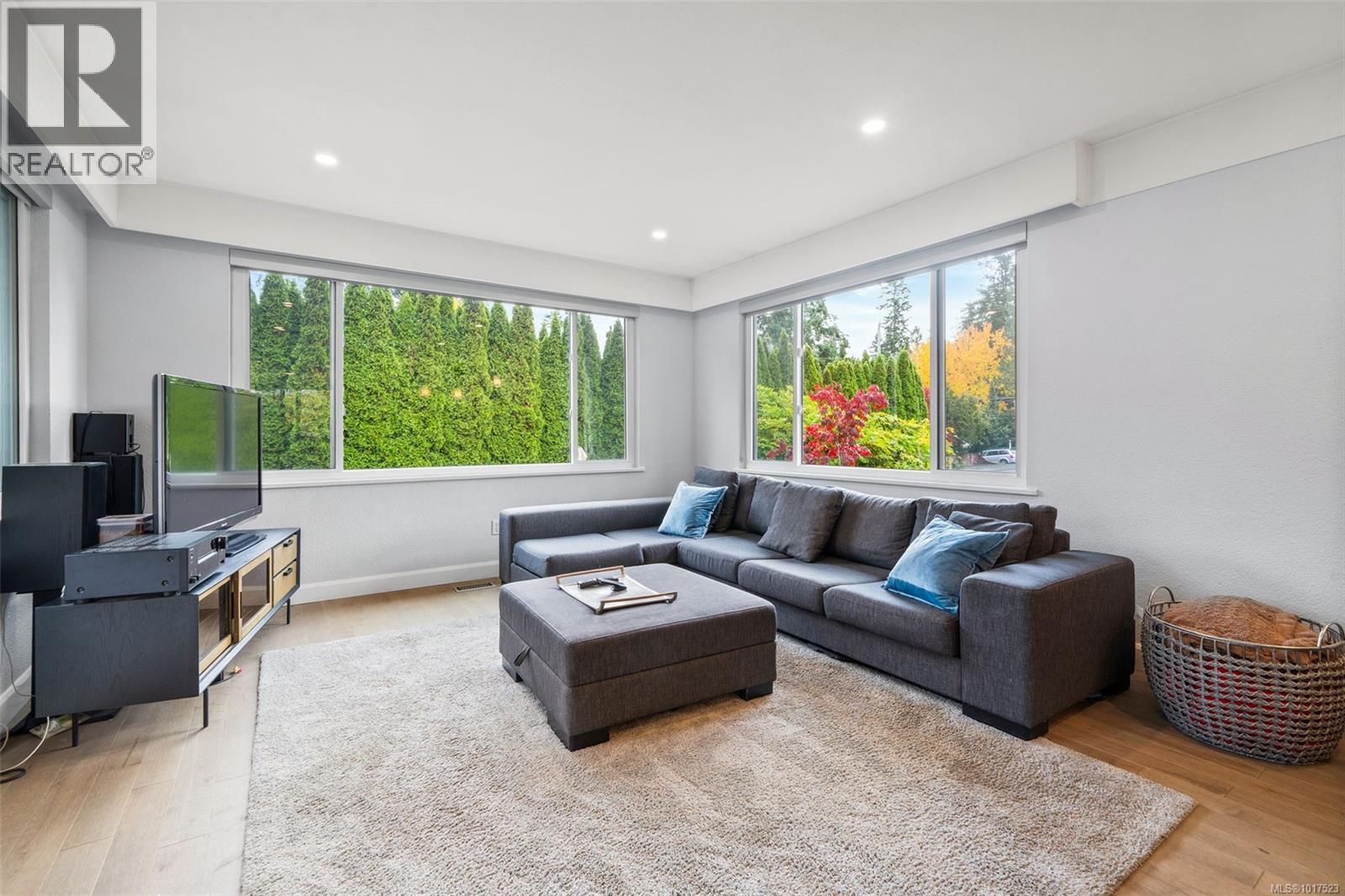 1296 Garkil Road, Saanich