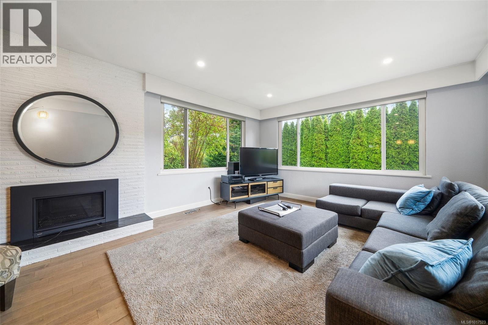 1296 Garkil Road, Saanich