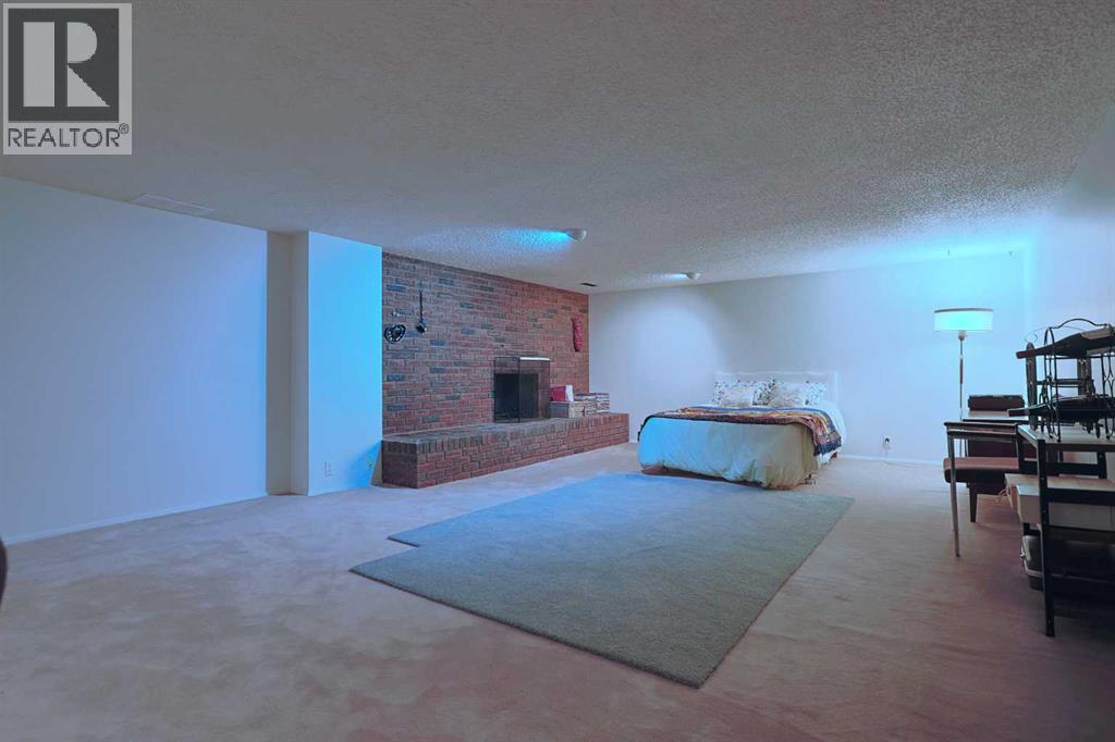 Single Family House for Sale in   Varsity Estates Drive NW Varsity Calgary 