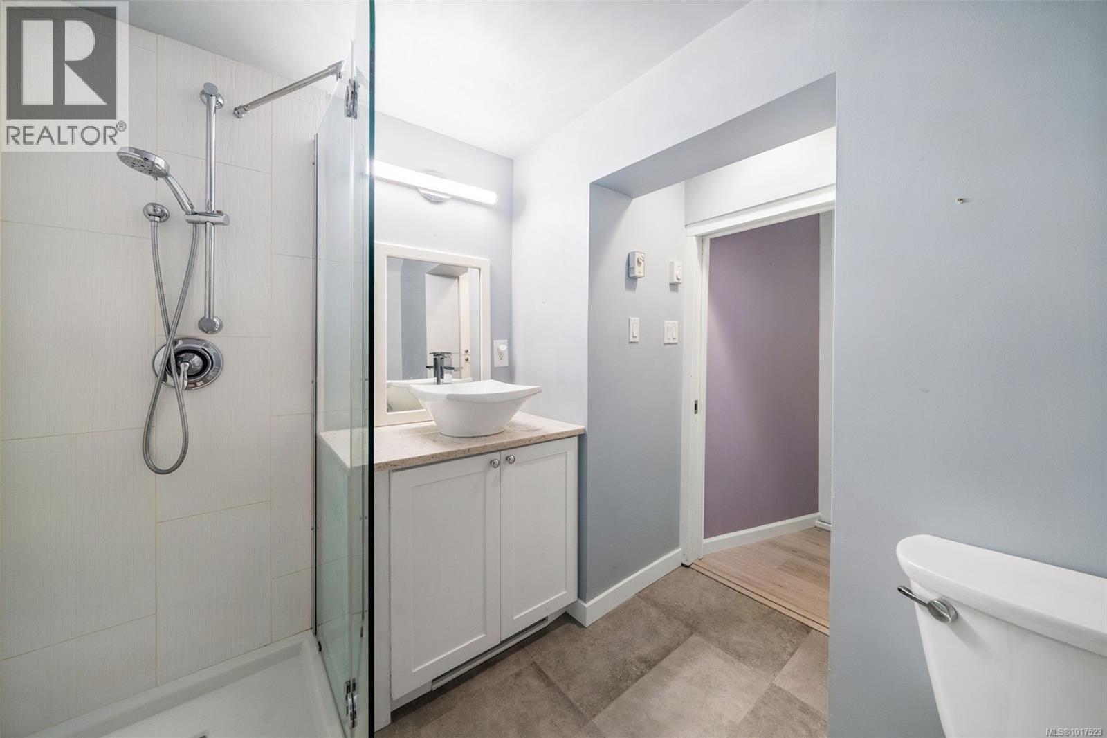 1296 Garkil Road, Saanich