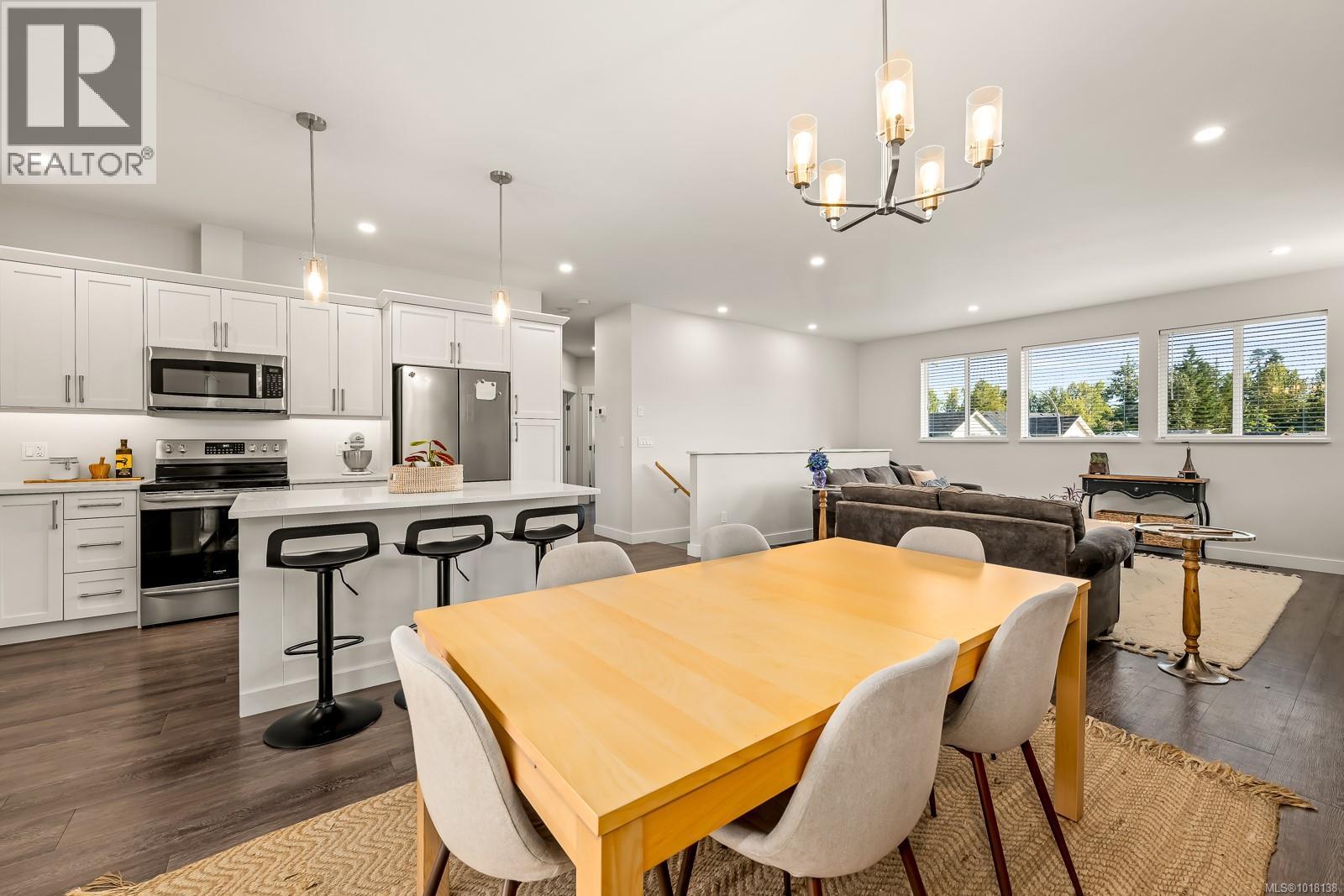 2397 Brookfield Dr, Courtenay