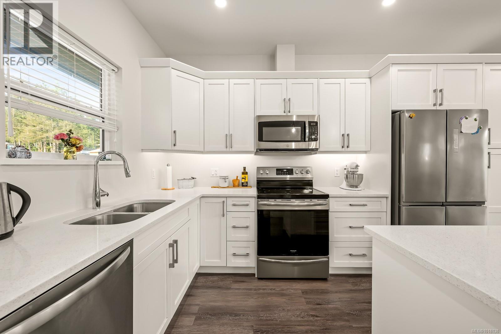 2397 Brookfield Dr, Courtenay