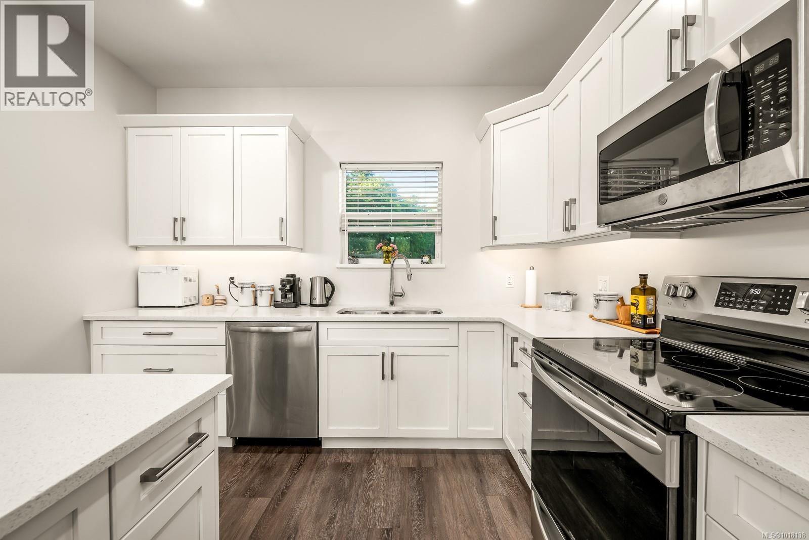 2397 Brookfield Dr, Courtenay