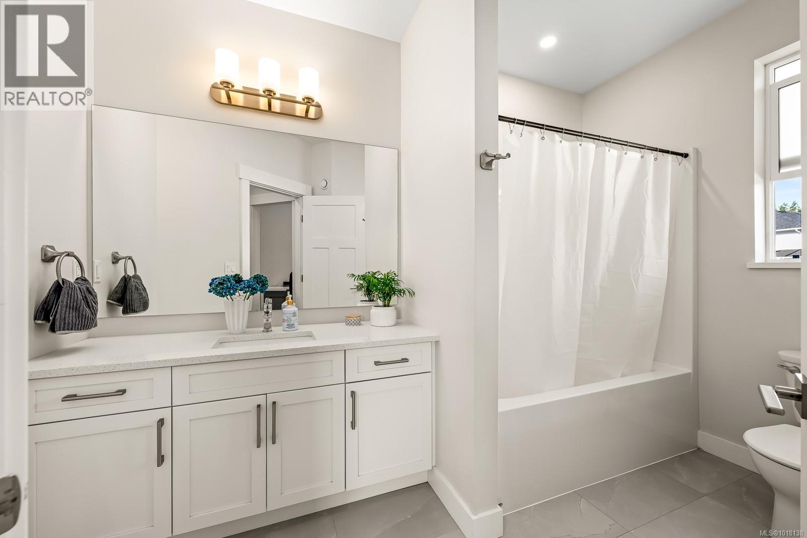 2397 Brookfield Dr, Courtenay