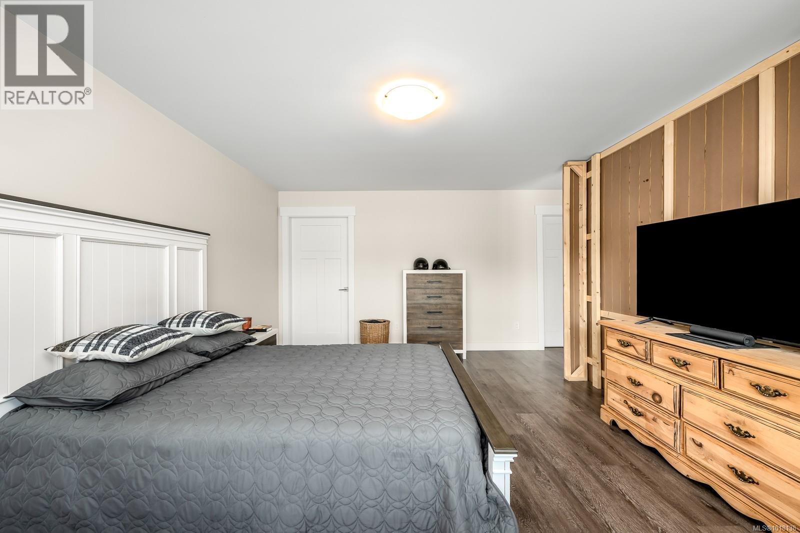 2397 Brookfield Dr, Courtenay