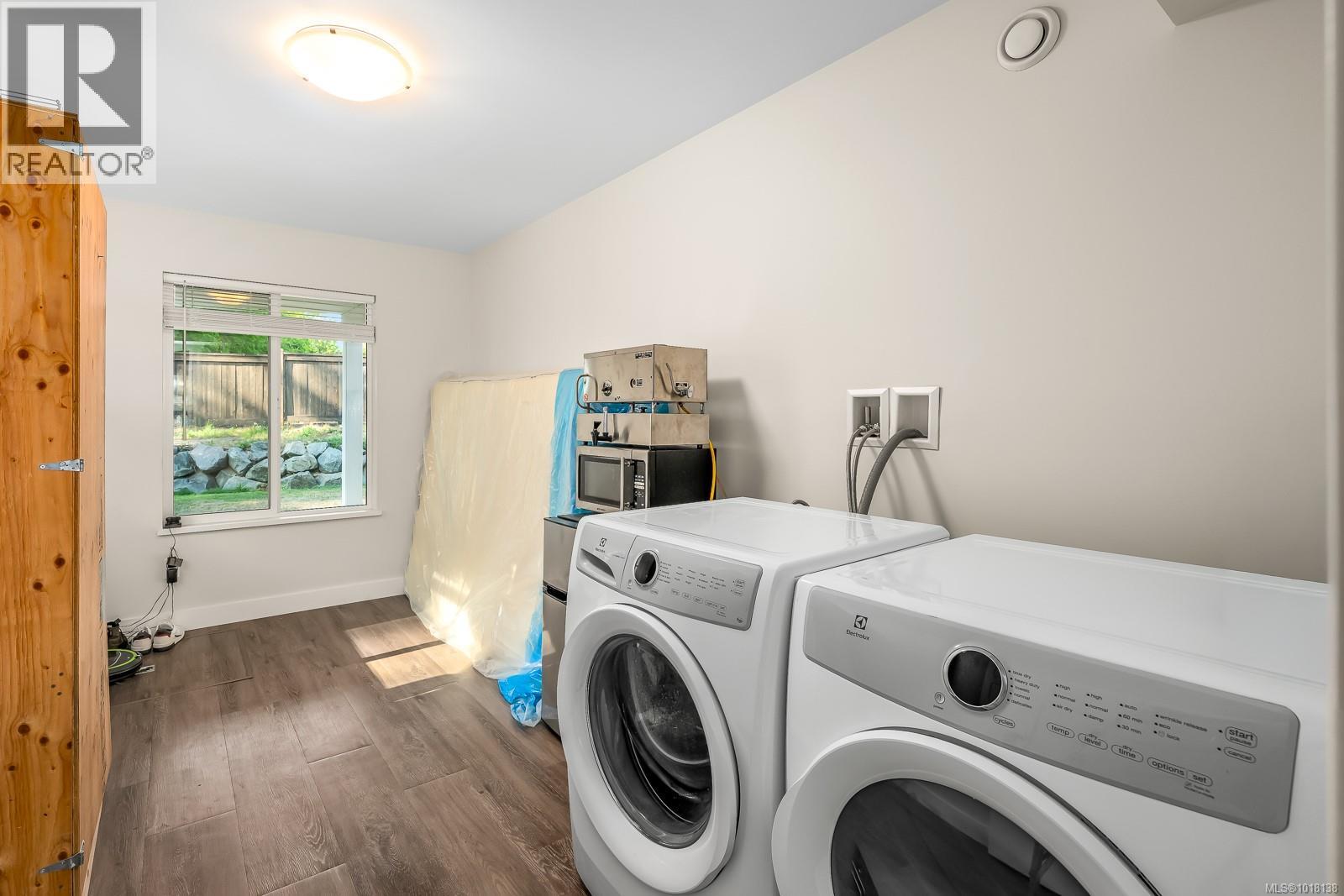 2397 Brookfield Dr, Courtenay