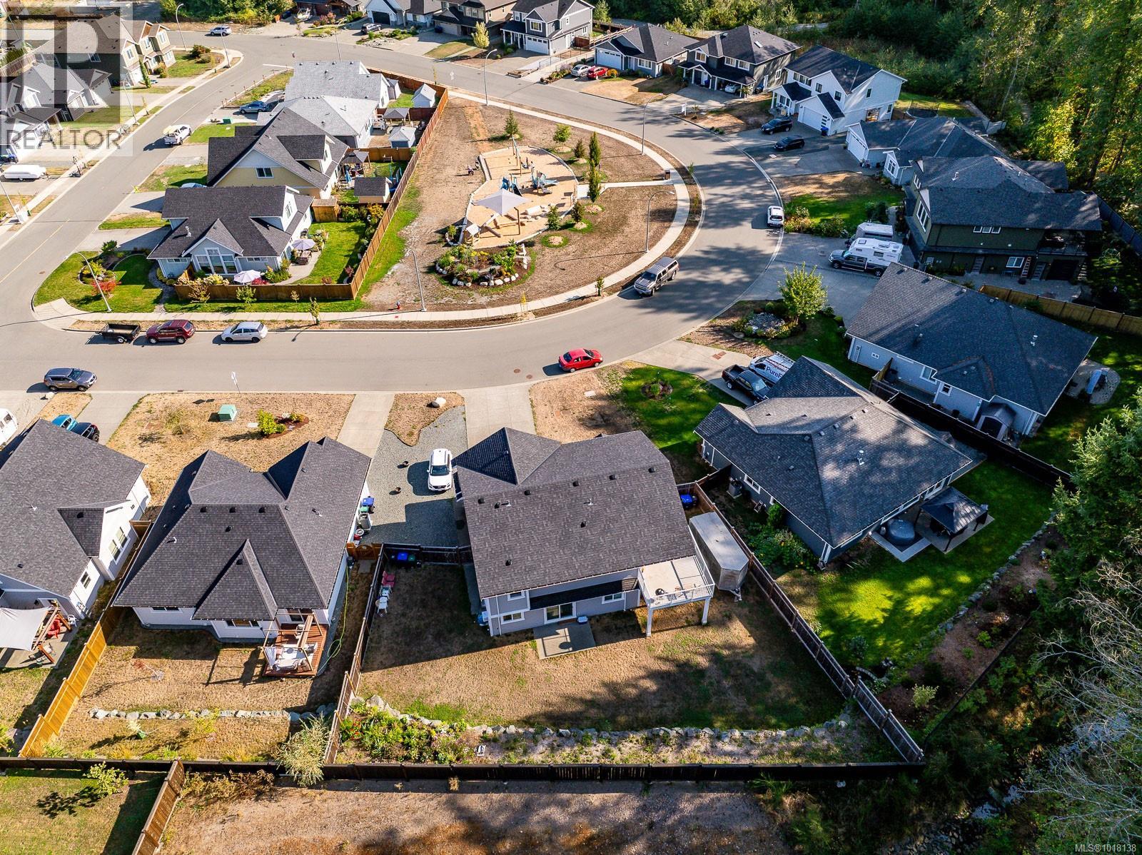 2397 Brookfield Dr, Courtenay