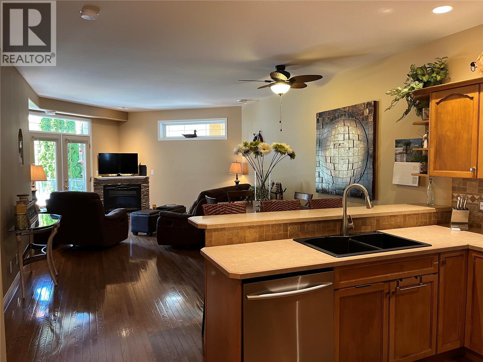 44 714 Riverside Avenue, Sicamous