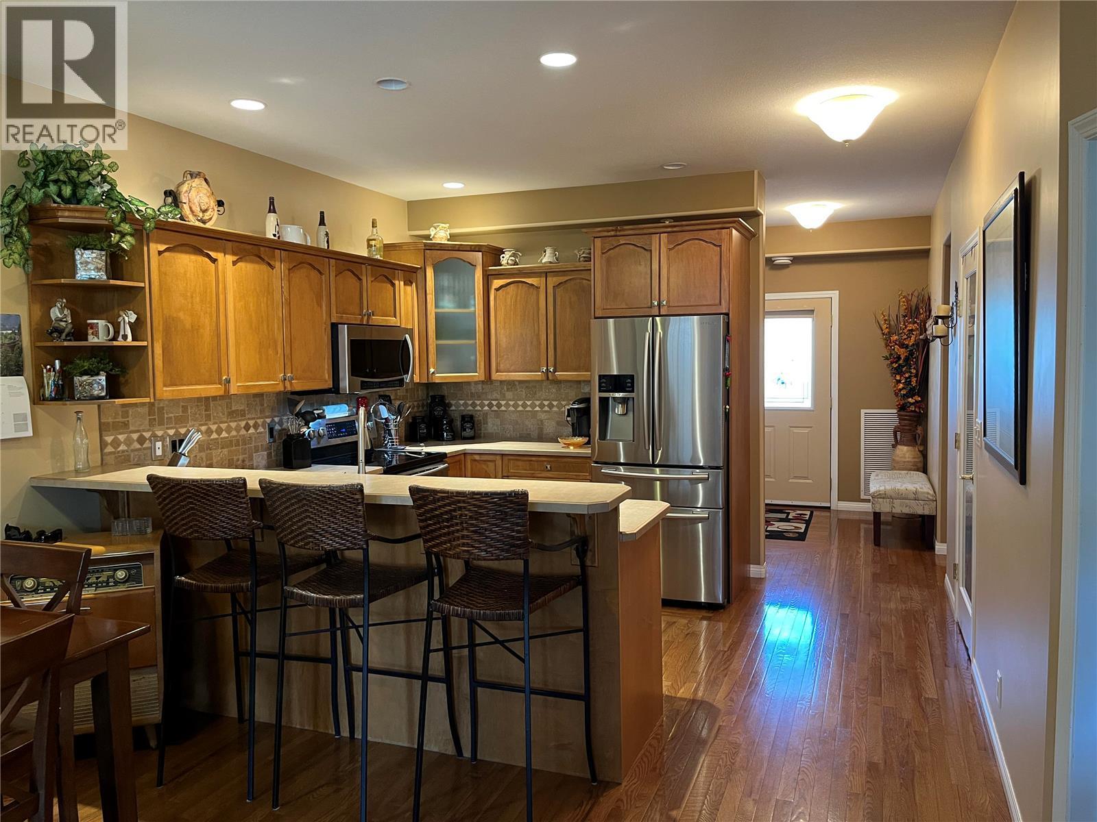 44 714 Riverside Avenue, Sicamous