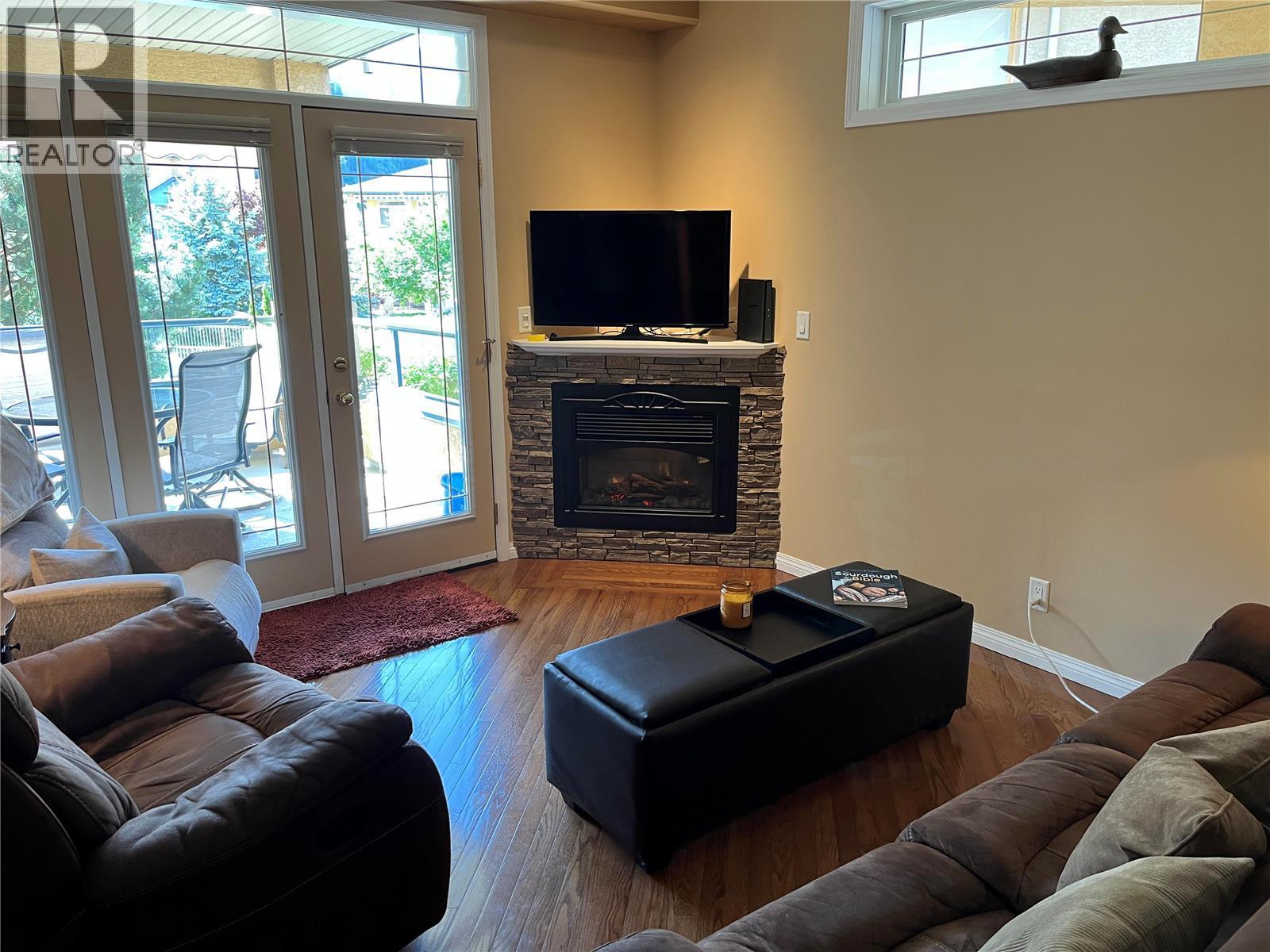 44 714 Riverside Avenue, Sicamous