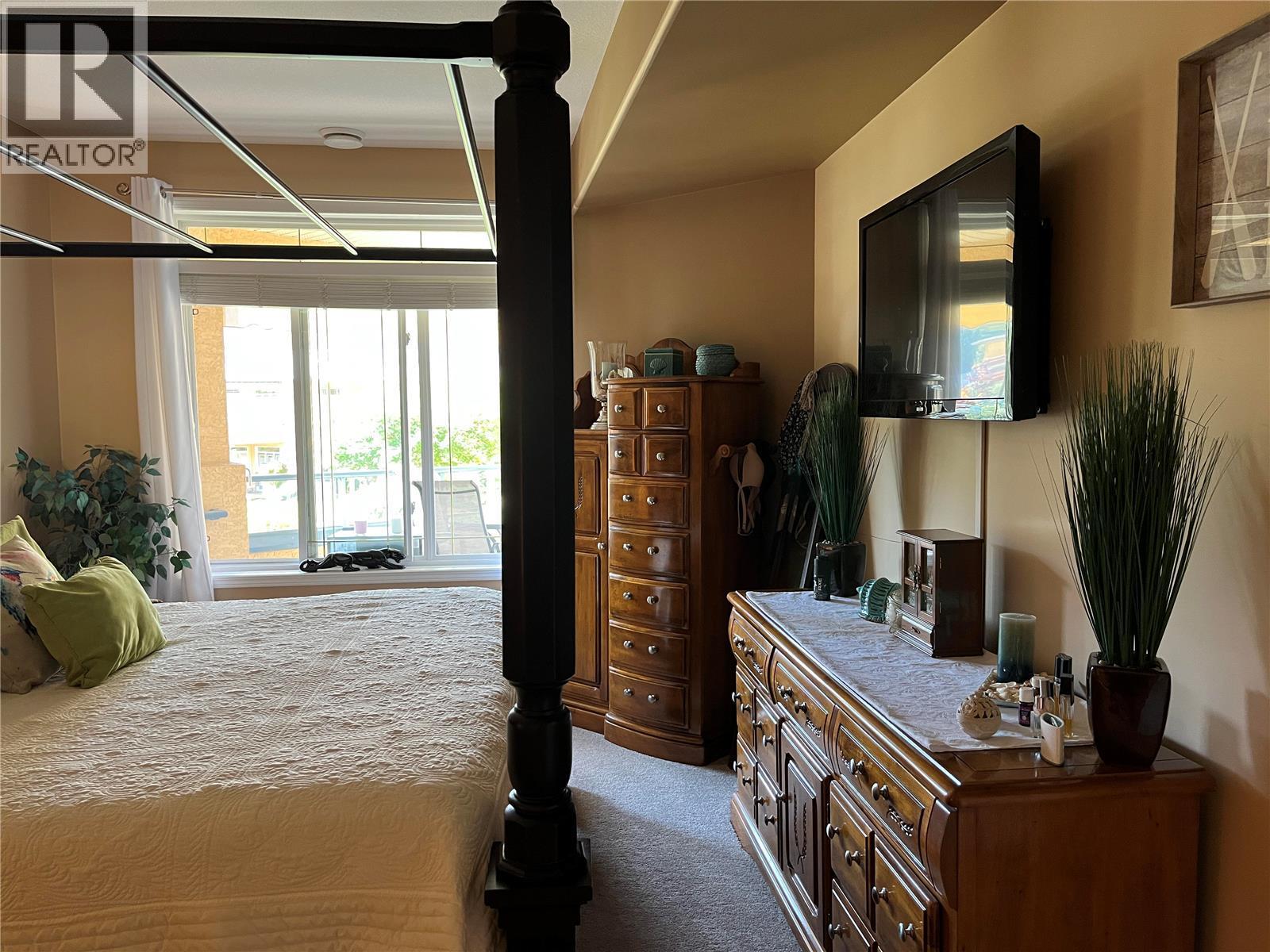 44 714 Riverside Avenue, Sicamous