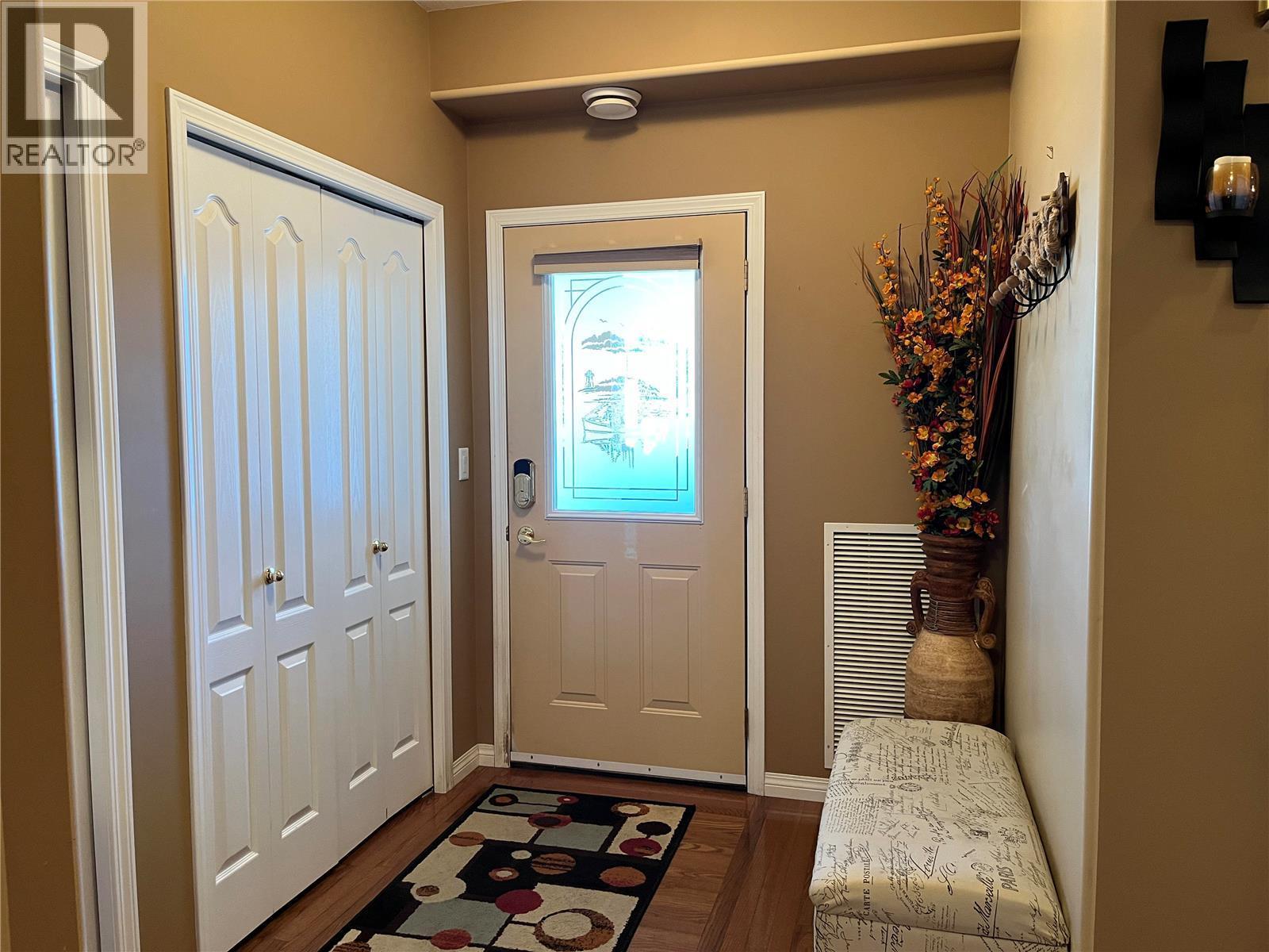 44 714 Riverside Avenue, Sicamous