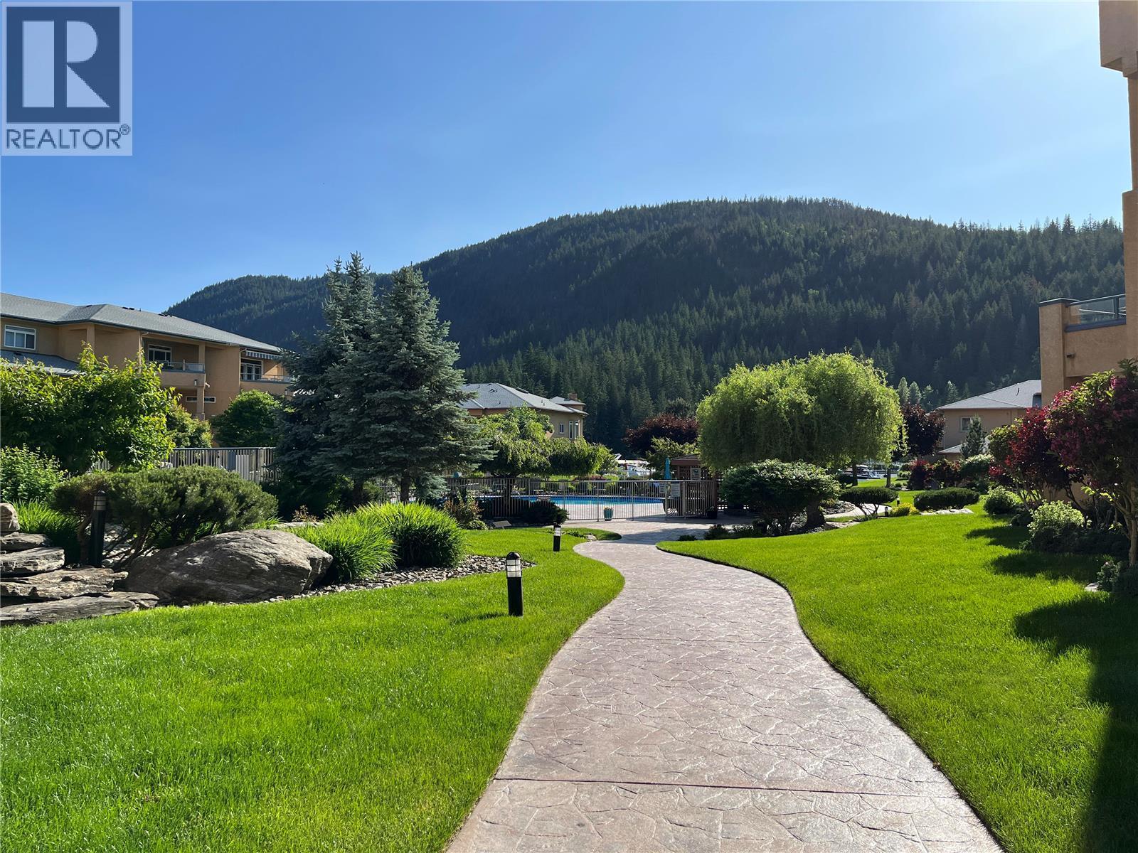 44 714 Riverside Avenue, Sicamous