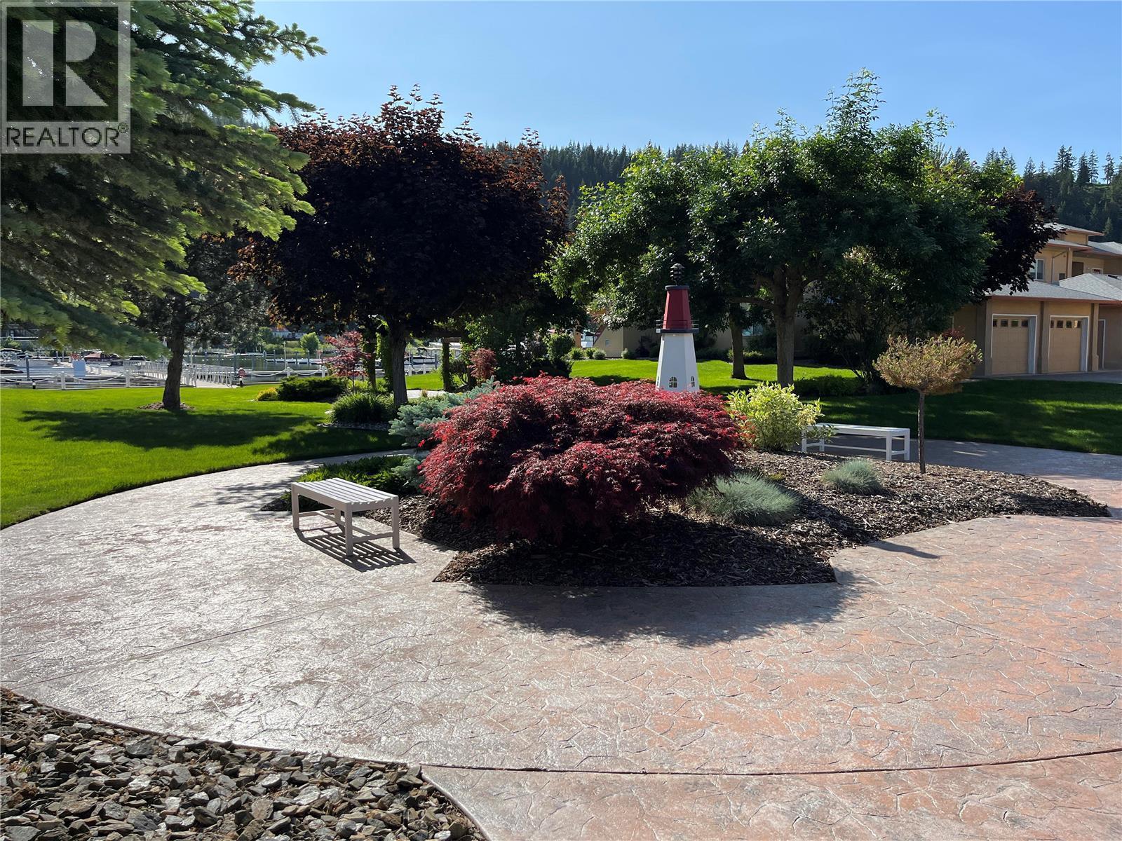44 714 Riverside Avenue, Sicamous