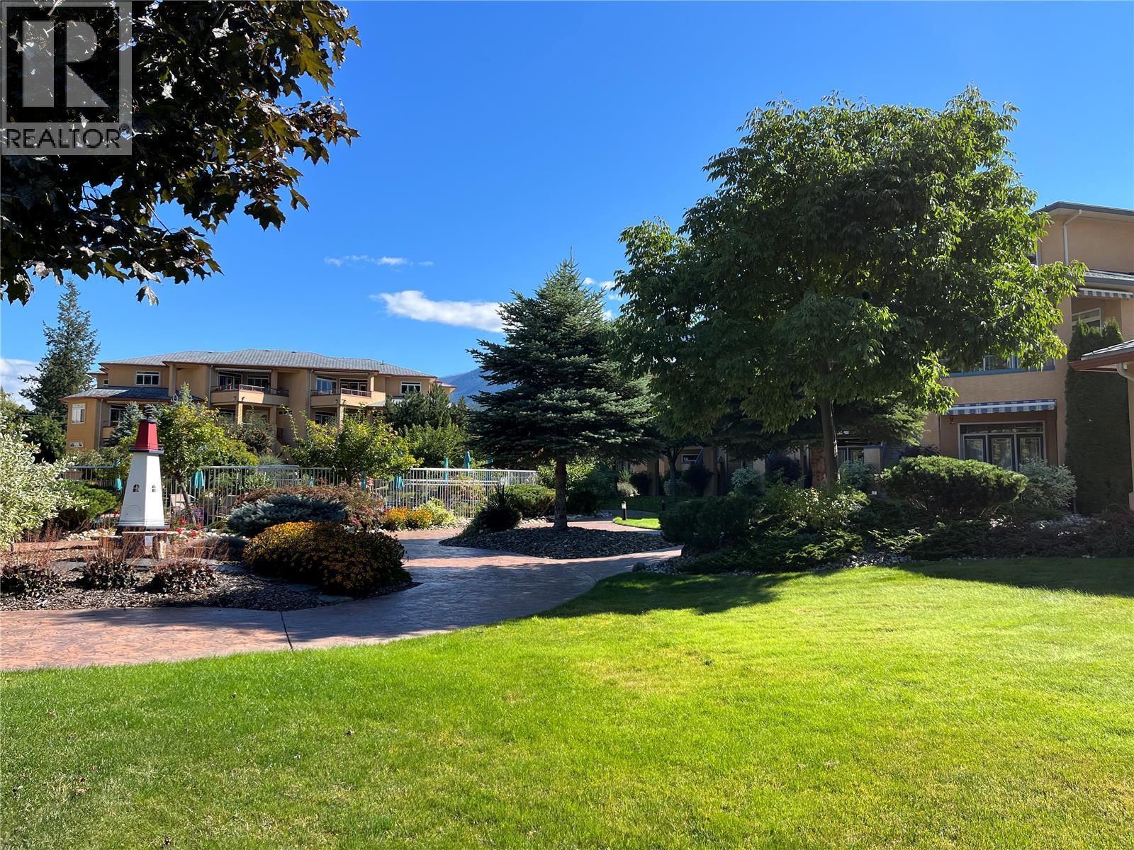 44 714 Riverside Avenue, Sicamous
