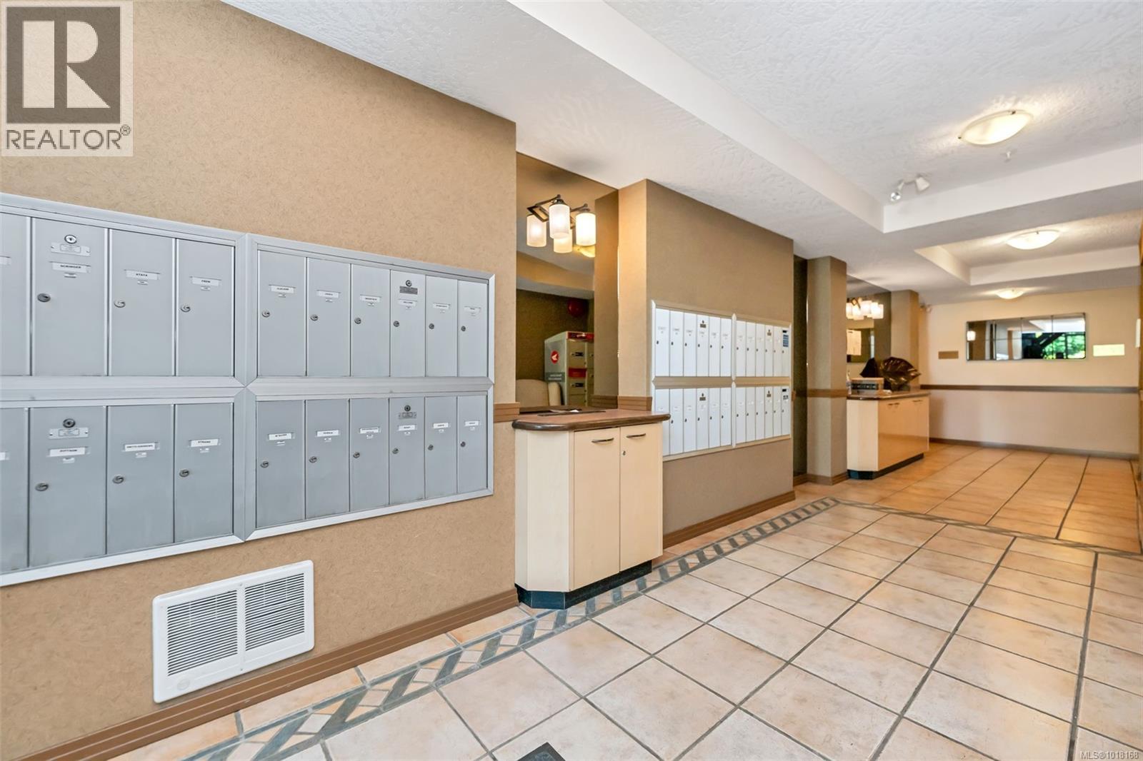 204 1240 Verdier Ave, Central Saanich