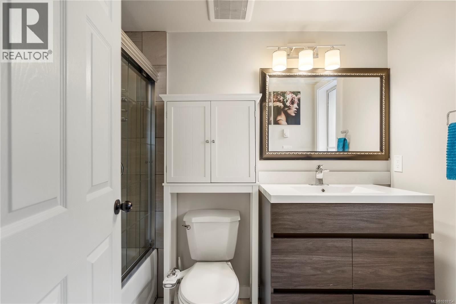 5839 Blythwood Rd, Sooke