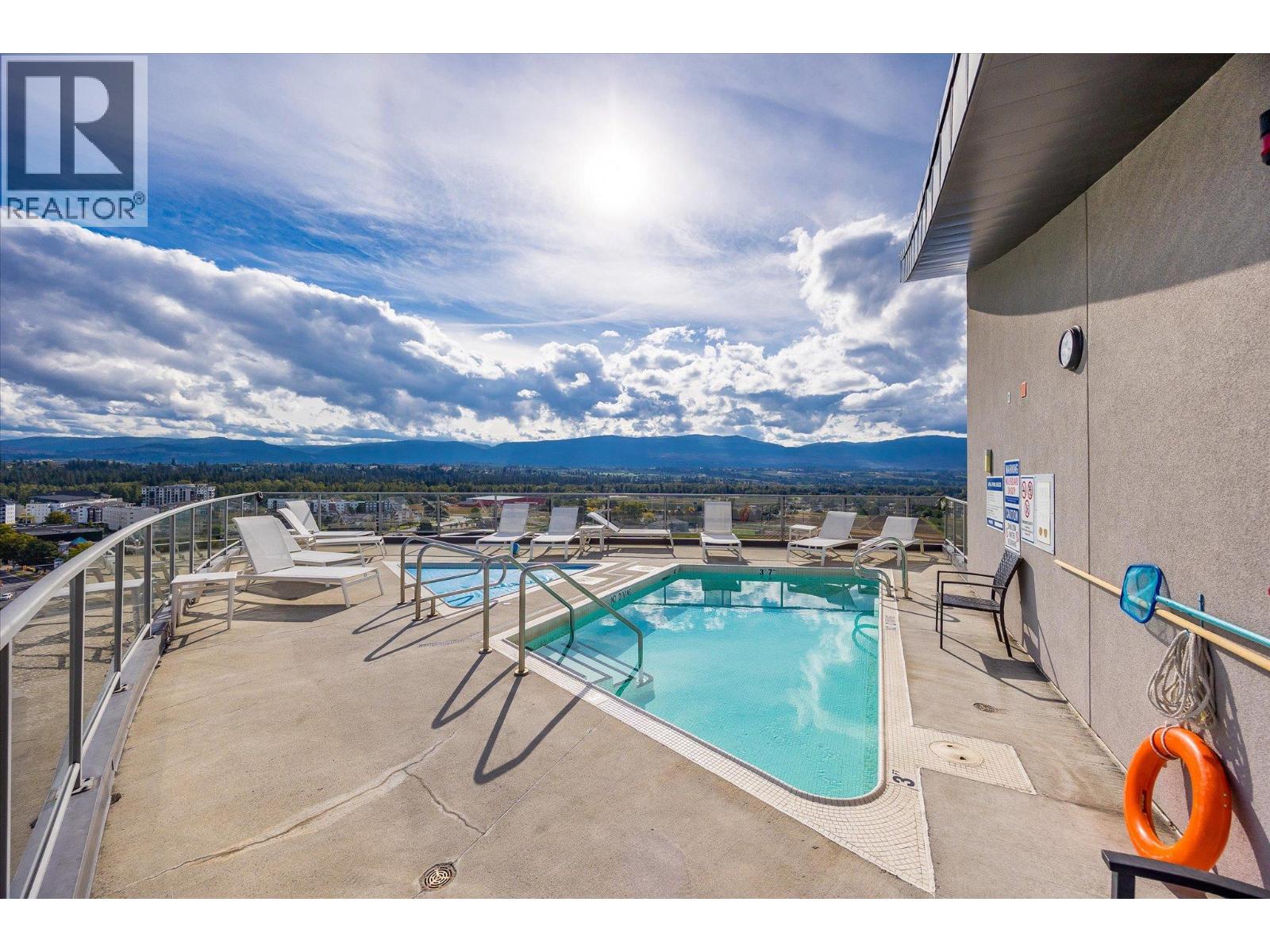 401 2040 Springfield Road, Kelowna