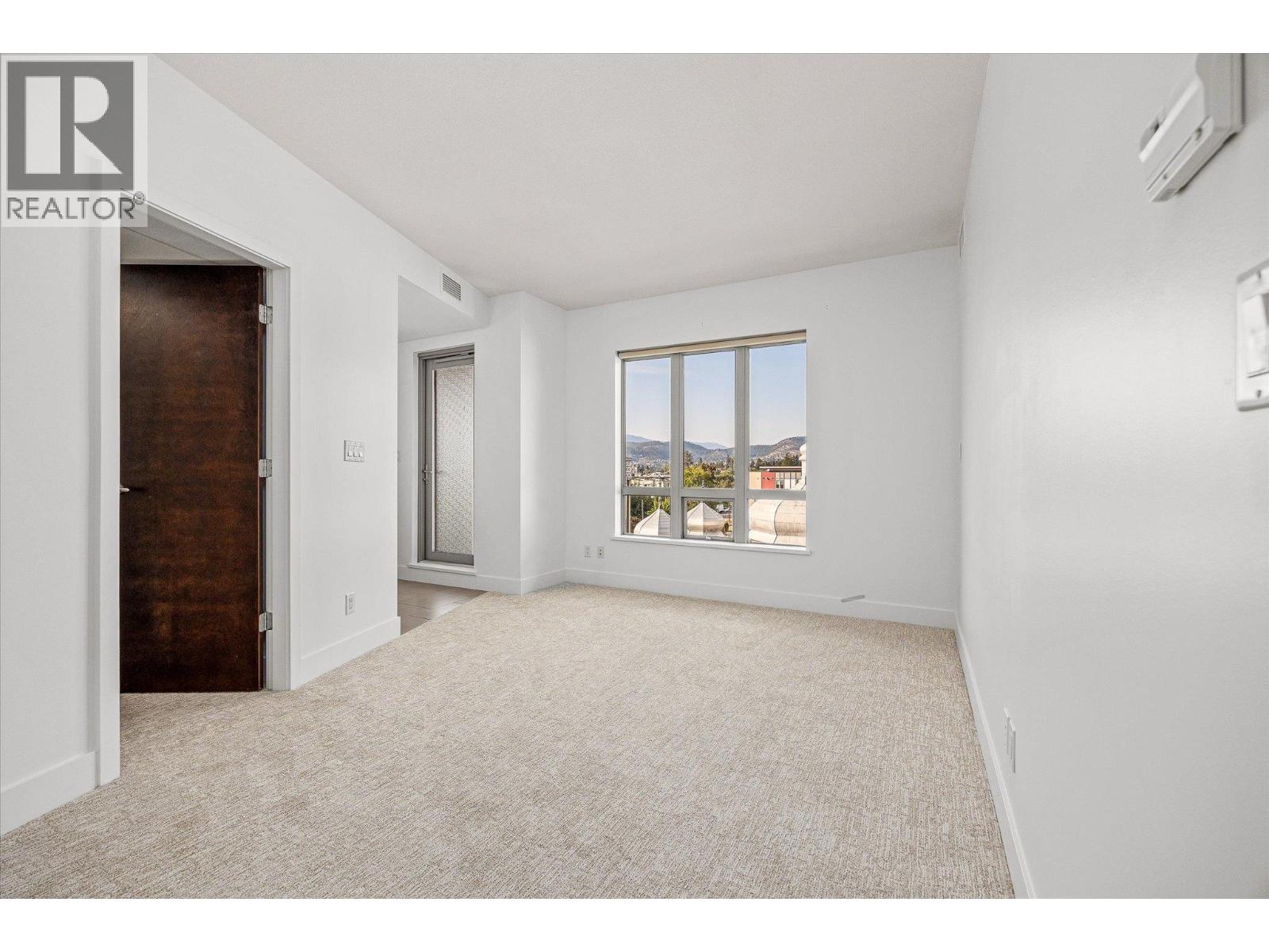 401 2040 Springfield Road, Kelowna