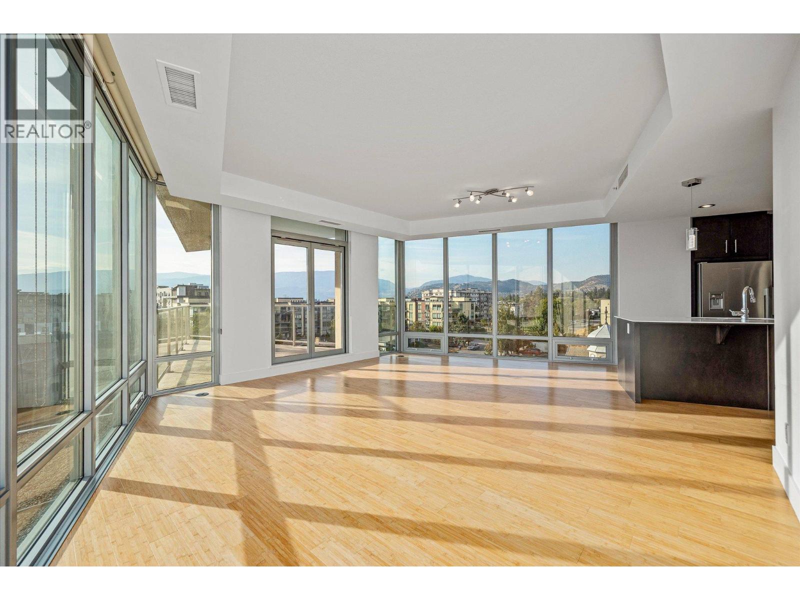 401 2040 Springfield Road, Kelowna