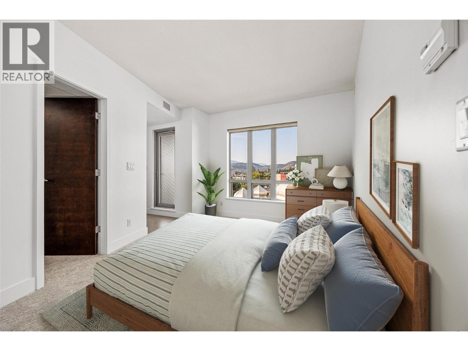 401 2040 Springfield Road, Kelowna