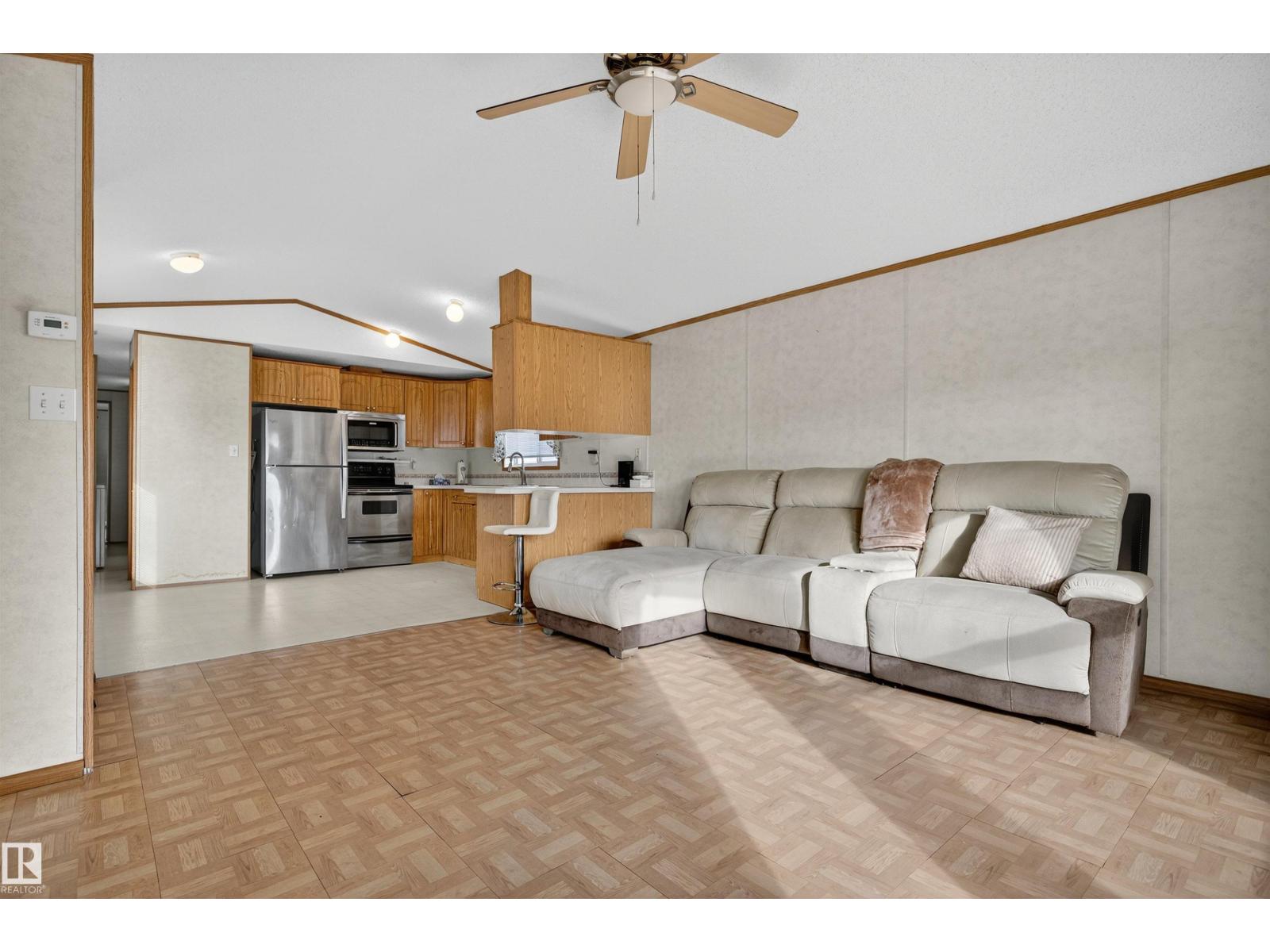 3245 Lakewood CL NW, Edmonton