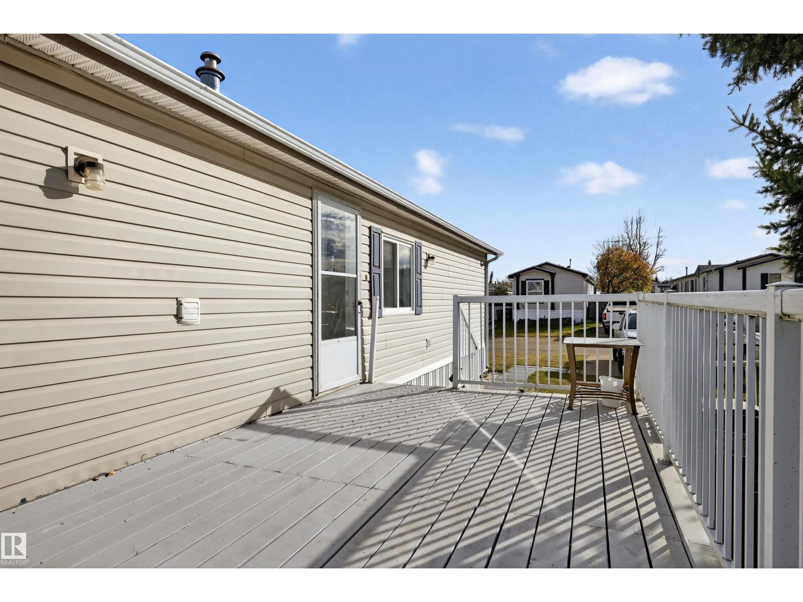 3245 Lakewood CL NW, Edmonton